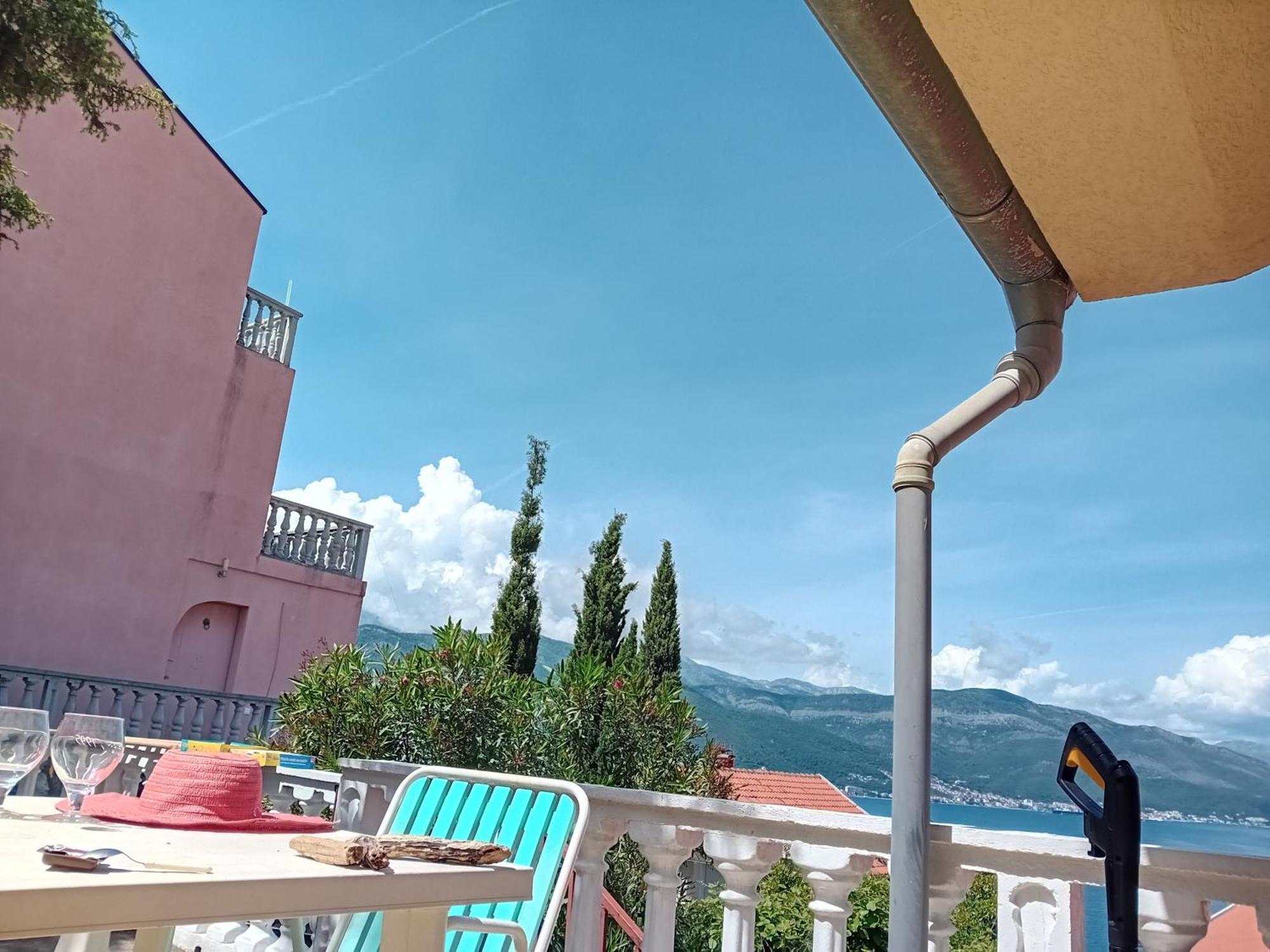 Studio Happy Montenegro Krasići Dış mekan fotoğraf